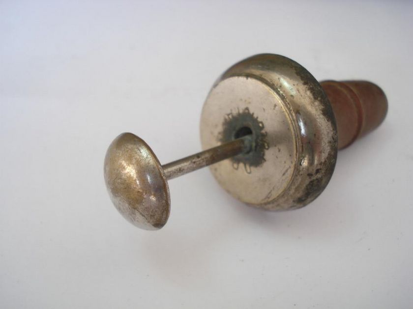 WWII ORIGINAL GERMAN BOTTLE STOPPER   DRGM  