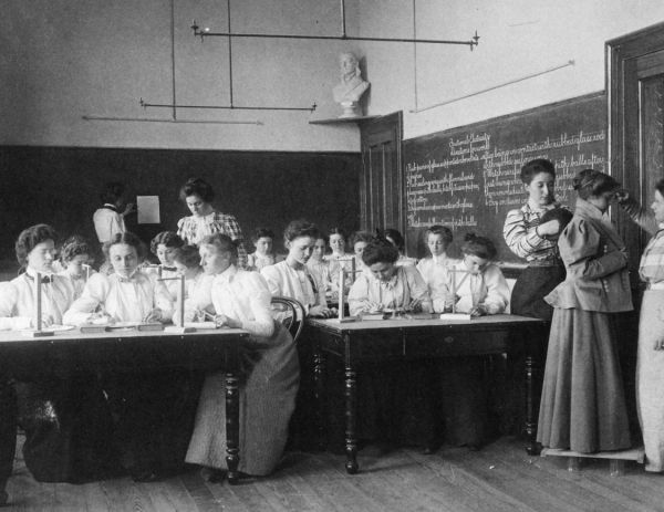 1899 photo women studying static electricity,DC  