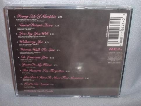 CD TRISHA YEARWOOD Hearts in Armor NEW MINT SEALED  