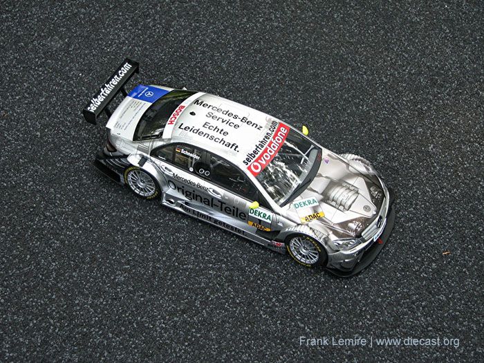 AutoArt 118 2007 Mercedes Benz C Class DTM Original Teile Schneider 