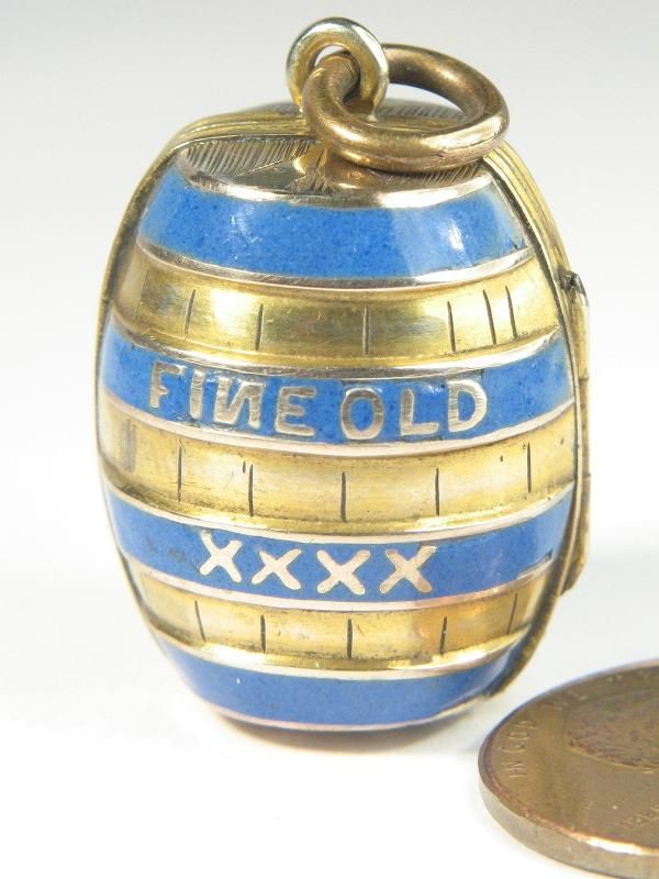 ANTIQUE ENGLISH 9K GOLD ENAMEL FINE OLD XXXX BRANDYBARREL LOCKET 