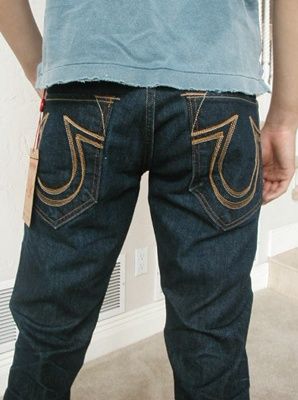 You are bidding on a brand new, 100% authentic True Religion mens 