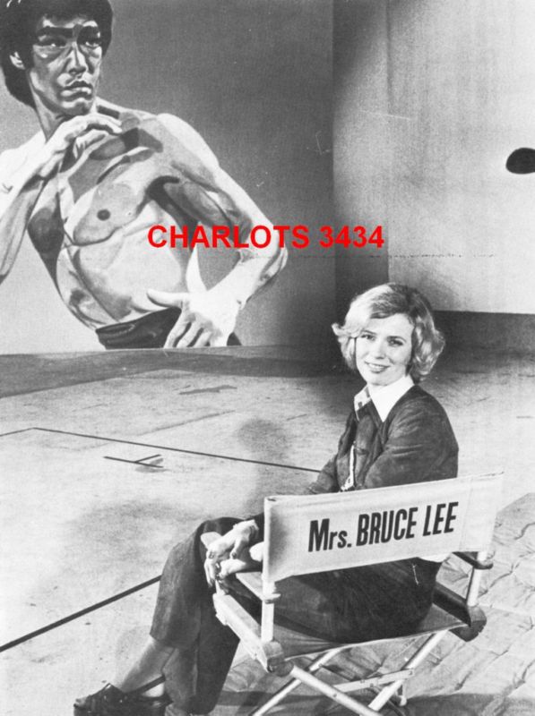 Bruce Lee & Linda 5 x 7 Photo Very nice   