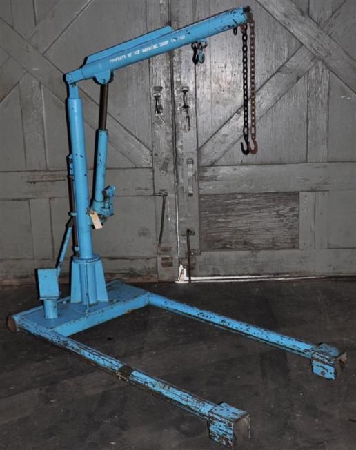 RUGER FLOOR CRANE   500 LBS CAPACITY 90 DEGREE SWIVEL  