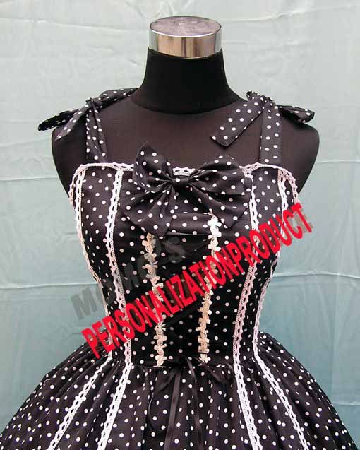 NOTE 1. Photos taken with a petticoat underneath the dress, the price 