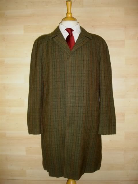 VINTAGE DRUMMONDS SUPERFINE WORSTED TWEED RAINCOAT by DUNN & CO 44 