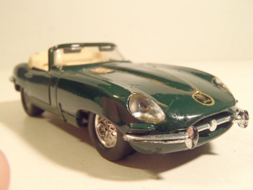   Toy Jaguar E Cabriolet Convertable Pull Back Green Macau Opening Doors