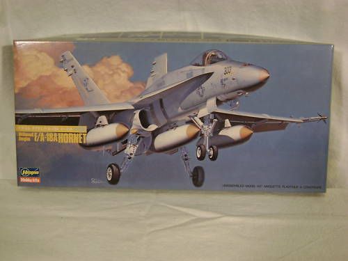 HASEGAWA F/A 18A HORNET PLASTIC AIRPLANE MODEL KIT  