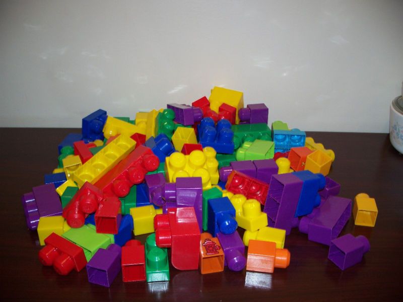 100 MEGA BLOKS BUILDING BLOCKS LOT BIG SIZE guc TOY #1  