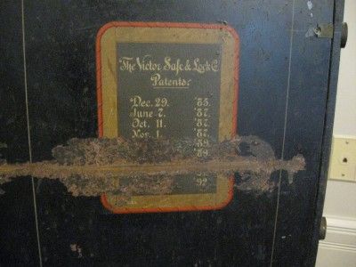 Antique Late 1800s Victor Floor Safe w/ Combination  