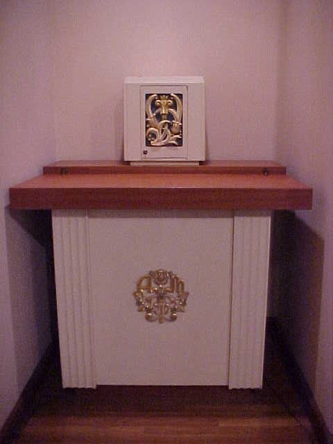 Full Sanctuary Set, Altar, Pulpit, 2 Side Altars, etc.  