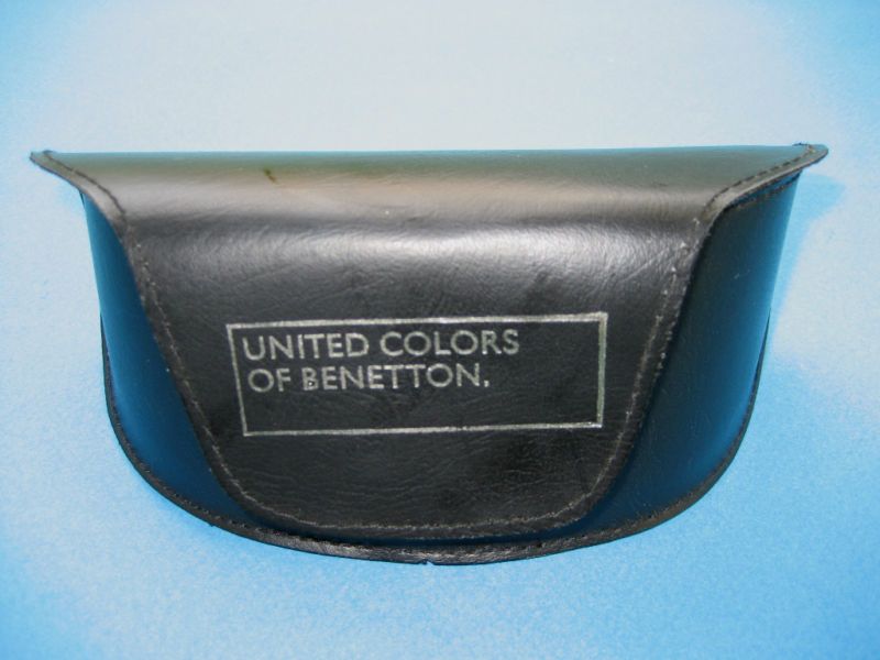 UNITED COLORS OF BENETTON  SUNGLASSES CASE  AMAZING.  