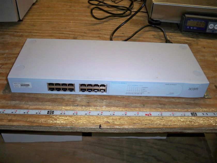 3Com Baseline 10/100 Switch 16 3C16470 Superstack 3  