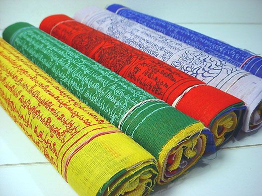 tibetan buddhism = tibet buddhist prayer flags 5 rolls set of 50 flags 