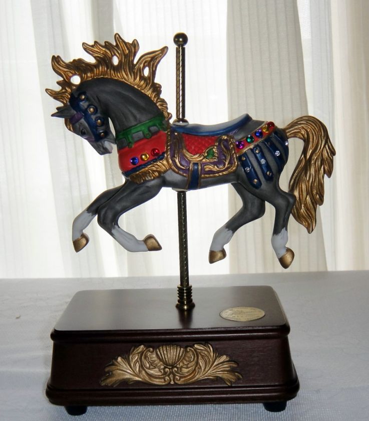 Music Box Carousel Horse [WINTER]   The Four Seasons  