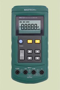   CALIBRATOR compared w/ FLUKE 715 Source/Output Step DC 10V 24mA  