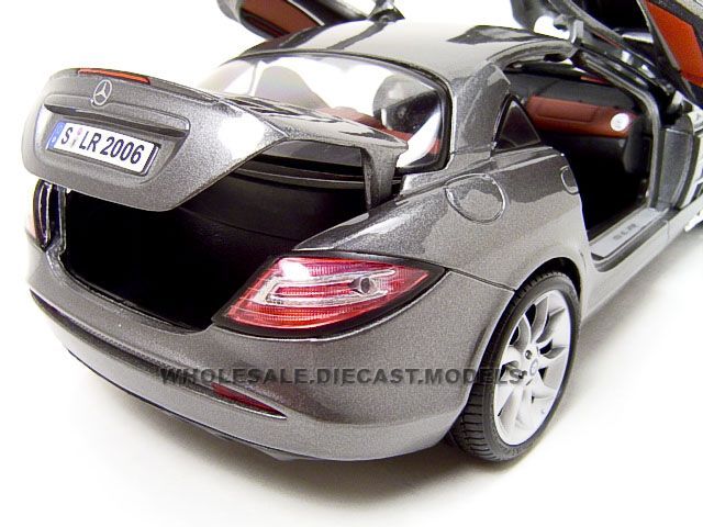 MERCEDES SLR MCLAREN GREY 118 DIECAST MODEL MAISTO  