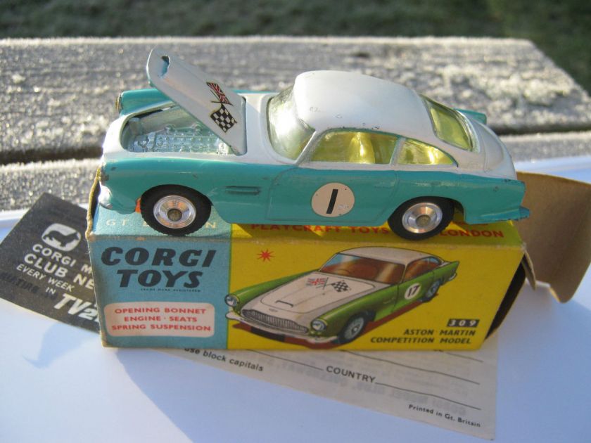 CORGI 309 ASTON MARTIN COMP 1962 CAR ALL ORIGINAL CAR BOX CORGI SLIP 