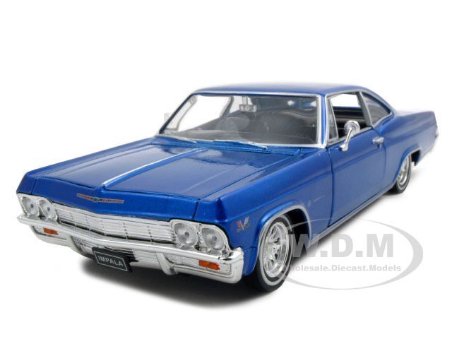 1965 CHEVROLET IMPALA SS 396 BLUE 1/24 LOWRIDER  