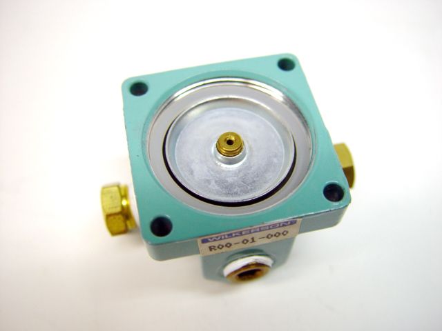 Wilkerson R00 01 000 Compressed Air Regulator Valve  