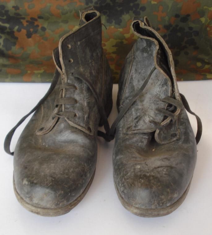 WWII 1944 ORIGINAL GERMAN COMBAT LOW BOOTS w/HOBNAILS  