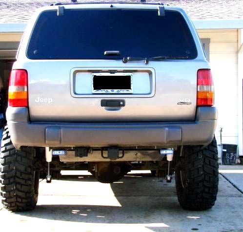 Justin decked his ZJ out with our 4.5 lift and 33 Mickey Thompson 