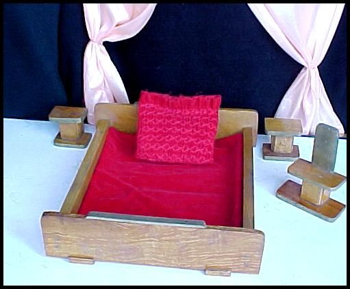 ANTIQUE 1920s DOLL BEDROOM FURNITURE WOODEN SET  