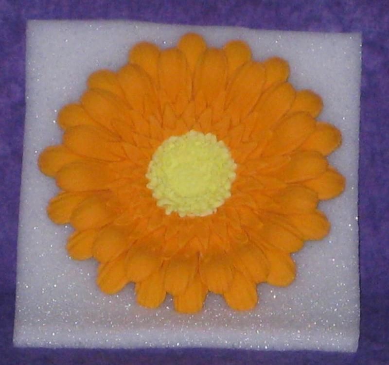 GERBER DAISY,ORANGE, 3 INCH, GUM PASTE, EDIBLE FLOWERS.  