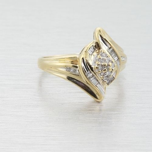 Elegant Vintage Estate Solid 10k Yellow Gold Sparkling Diamond Swirl 