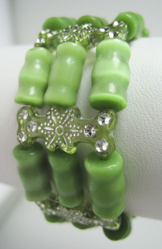 Vintage Style Jade Moonglow Glass Bead Bracelet  