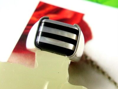 BLACK AND WHITE STERLING SILVER MOTHER OF PEARL TURKISH RING  