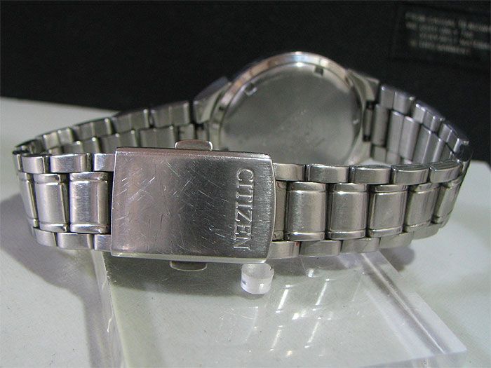 Japan 2007 CITIZEN Solar quartz watch [Eco Drive]  