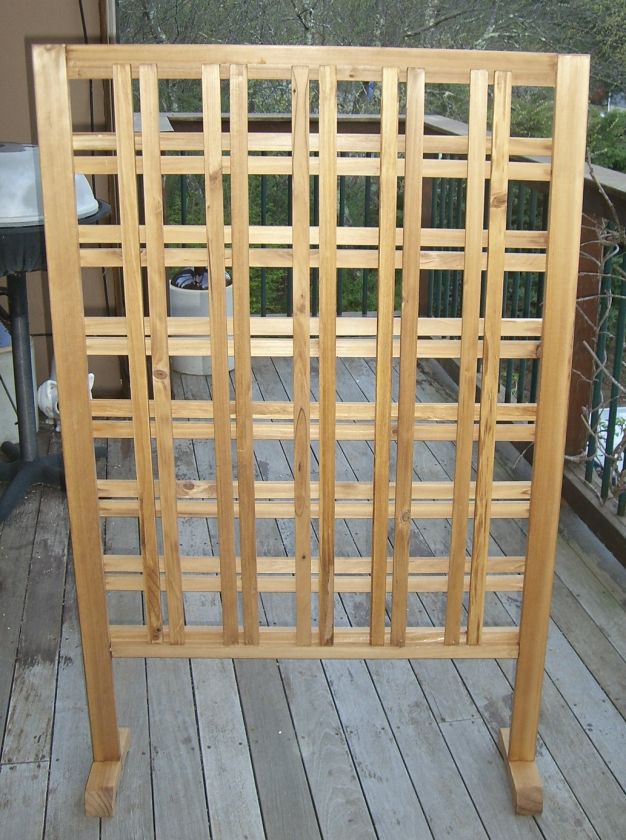 CEDAR Trellis or Garden Screen Beautiful  