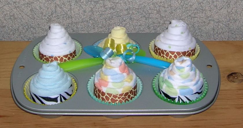 6PK BURP CLOTH CUPCAKES IN A CUPCAKE PAN ~ SHOWER FAVOR  