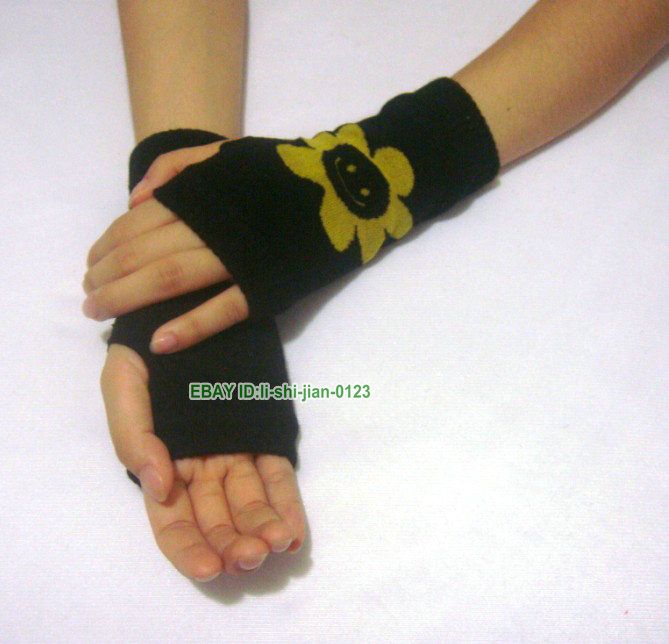 Yellow flowers WARMER KNIT ARM FINGERLESS SHORT GLOVE  