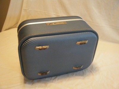   BLUE OVERNIGHT OR TRAIN CASE WITH MIRROR & KEY P Burg Virginia  